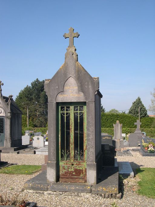 Cimetière communal de Sains-en-Amiénois