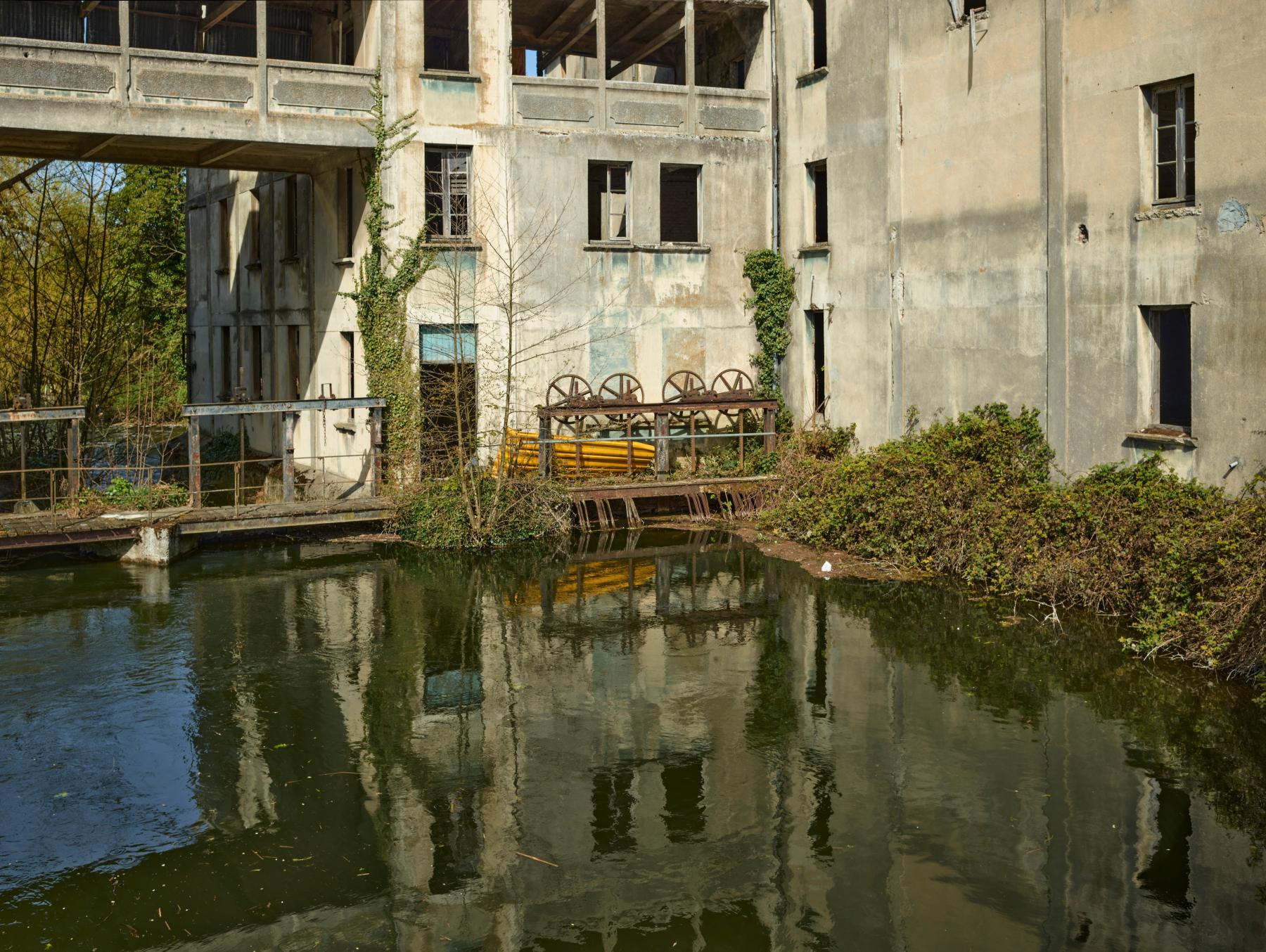 Anciens moulins de la porte de Paris, puis minoterie dite Moulins Damay, puis Grands Moulins de Péronne (détruit)