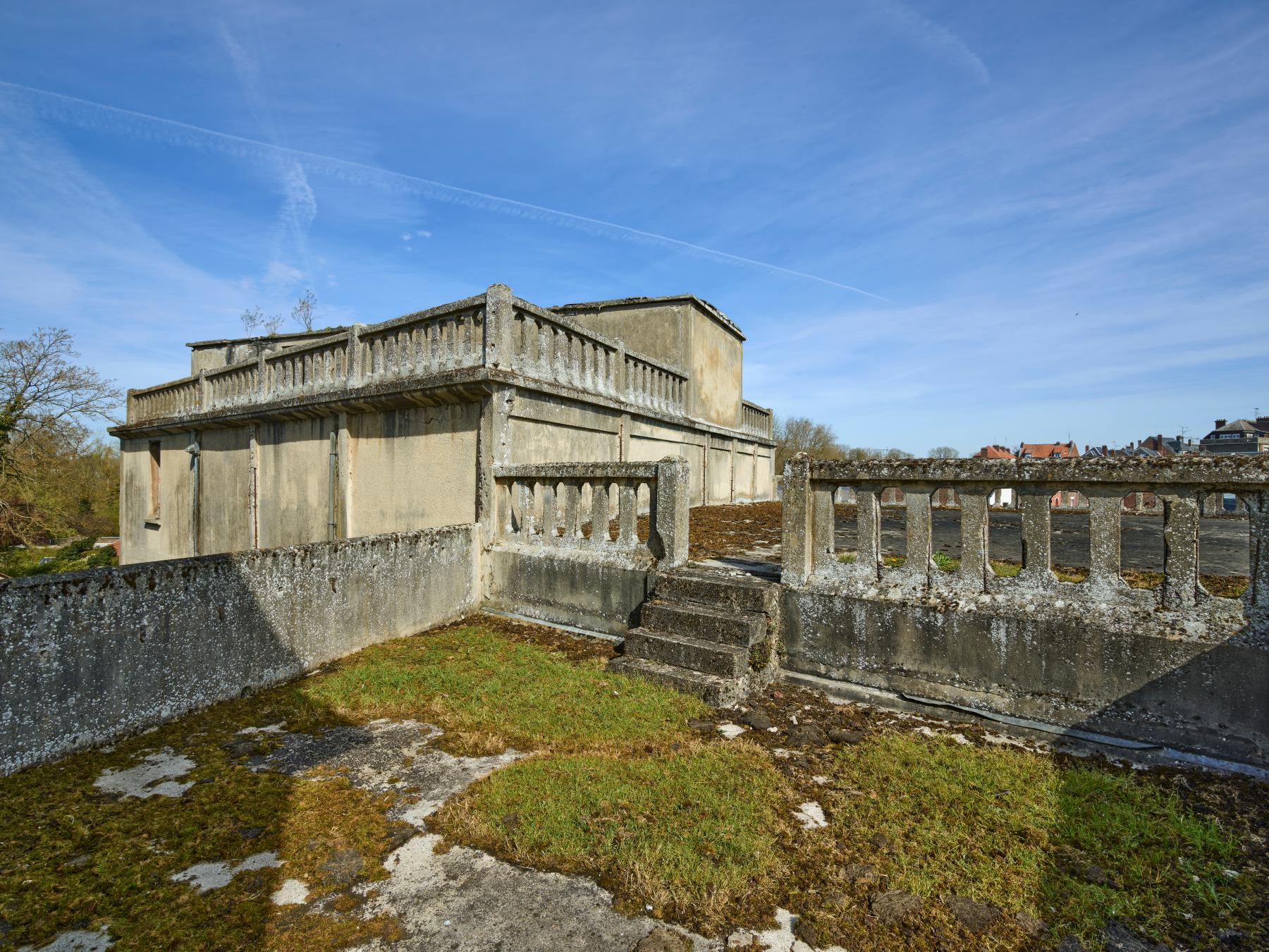 Anciens moulins de la porte de Paris, puis minoterie dite Moulins Damay, puis Grands Moulins de Péronne (détruit)