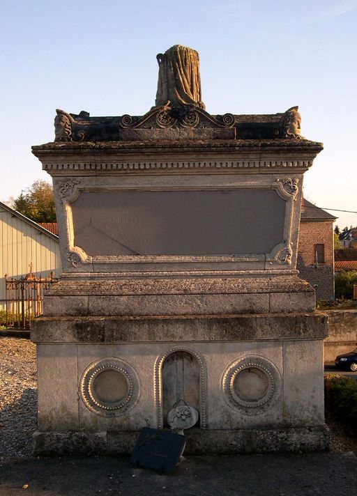 Tombeau (sarcophage) de la famille Capel-Cornette