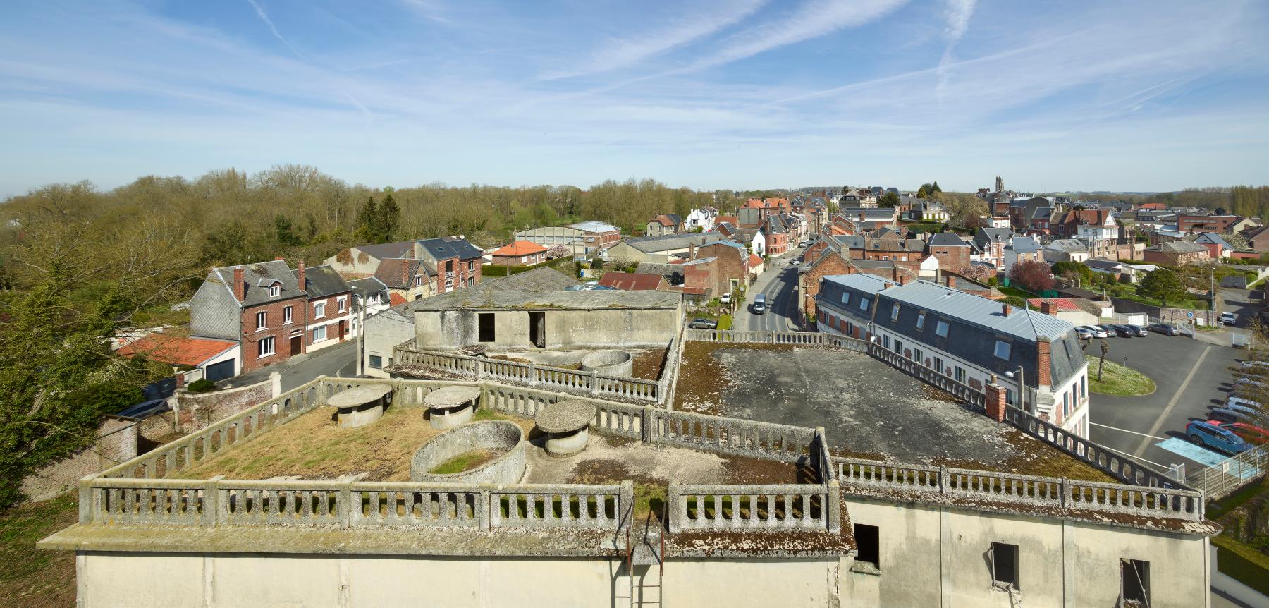 Anciens moulins de la porte de Paris, puis minoterie dite Moulins Damay, puis Grands Moulins de Péronne (détruit)