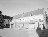 Hôtel canonial, presbytère, actuellement logements et établissement administratif