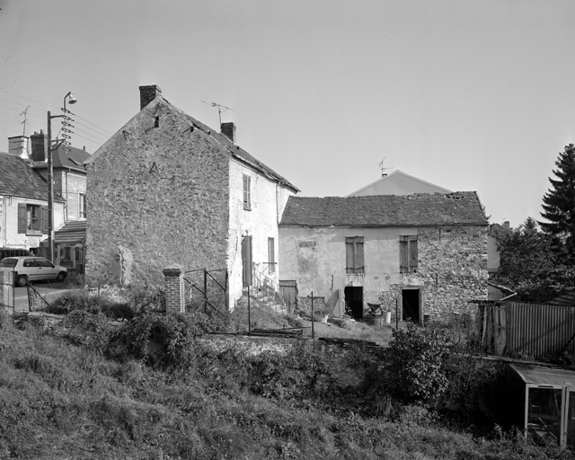 Les hôtels, maisons, immeubles et fermes de Château-Thierry