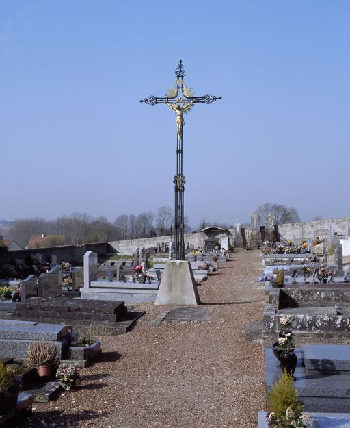 Cimetière communal de Pernois