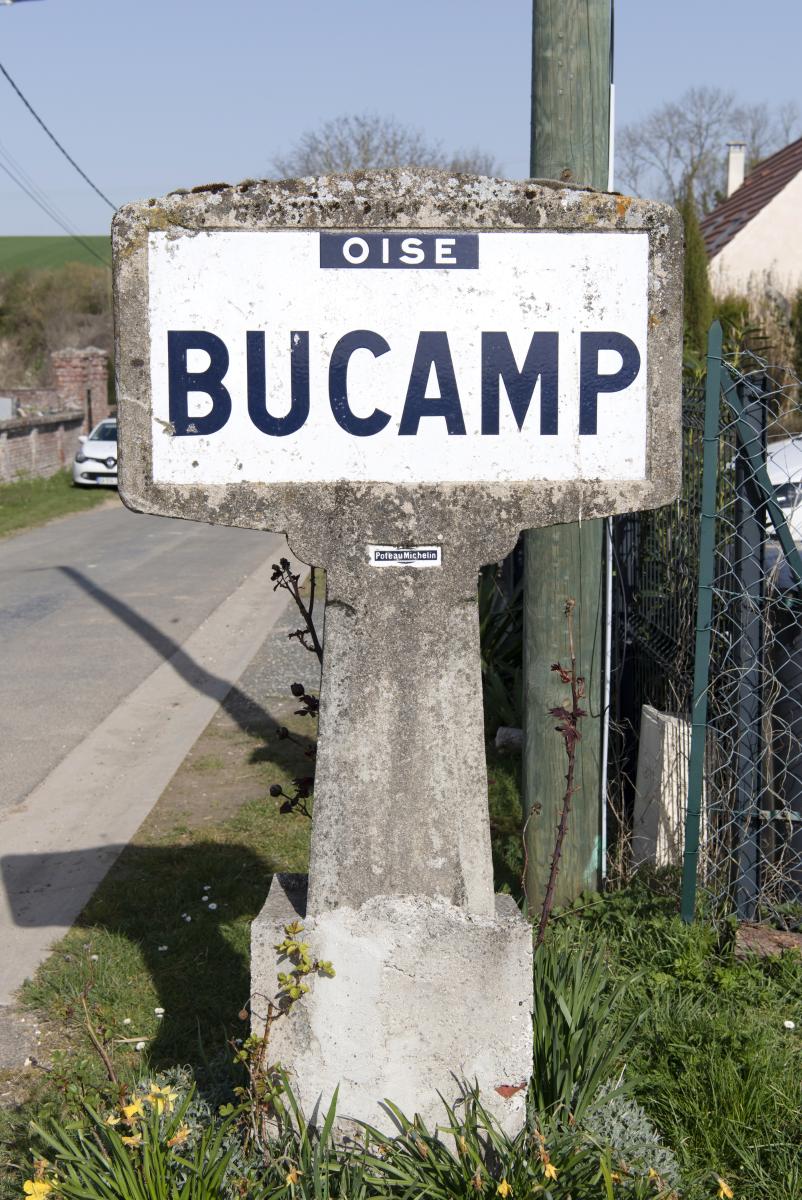 Le village de Bucamps