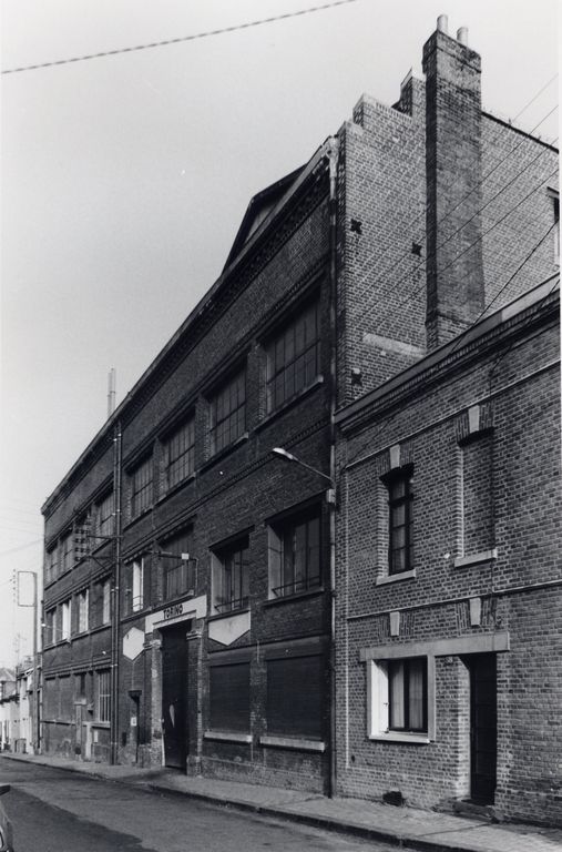 Ancien atelier de réparation, puis usine de cornets à glace Torino