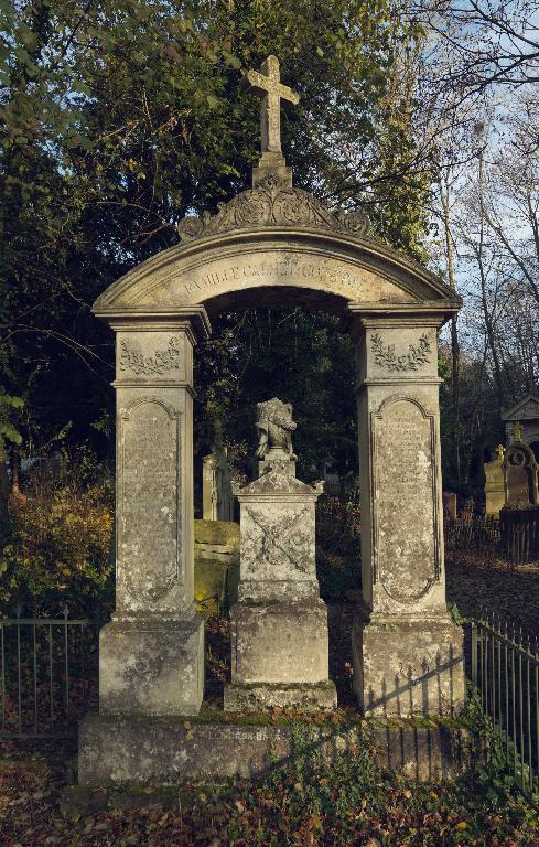 Les tombeaux et monuments funéraires du cimetière de la Madeleine