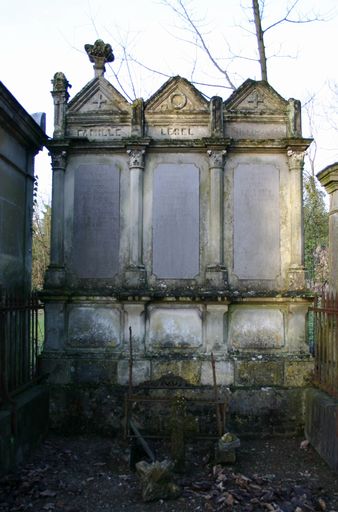 Tombeau (stèle funéraire) de la famille Lebel-Beurier