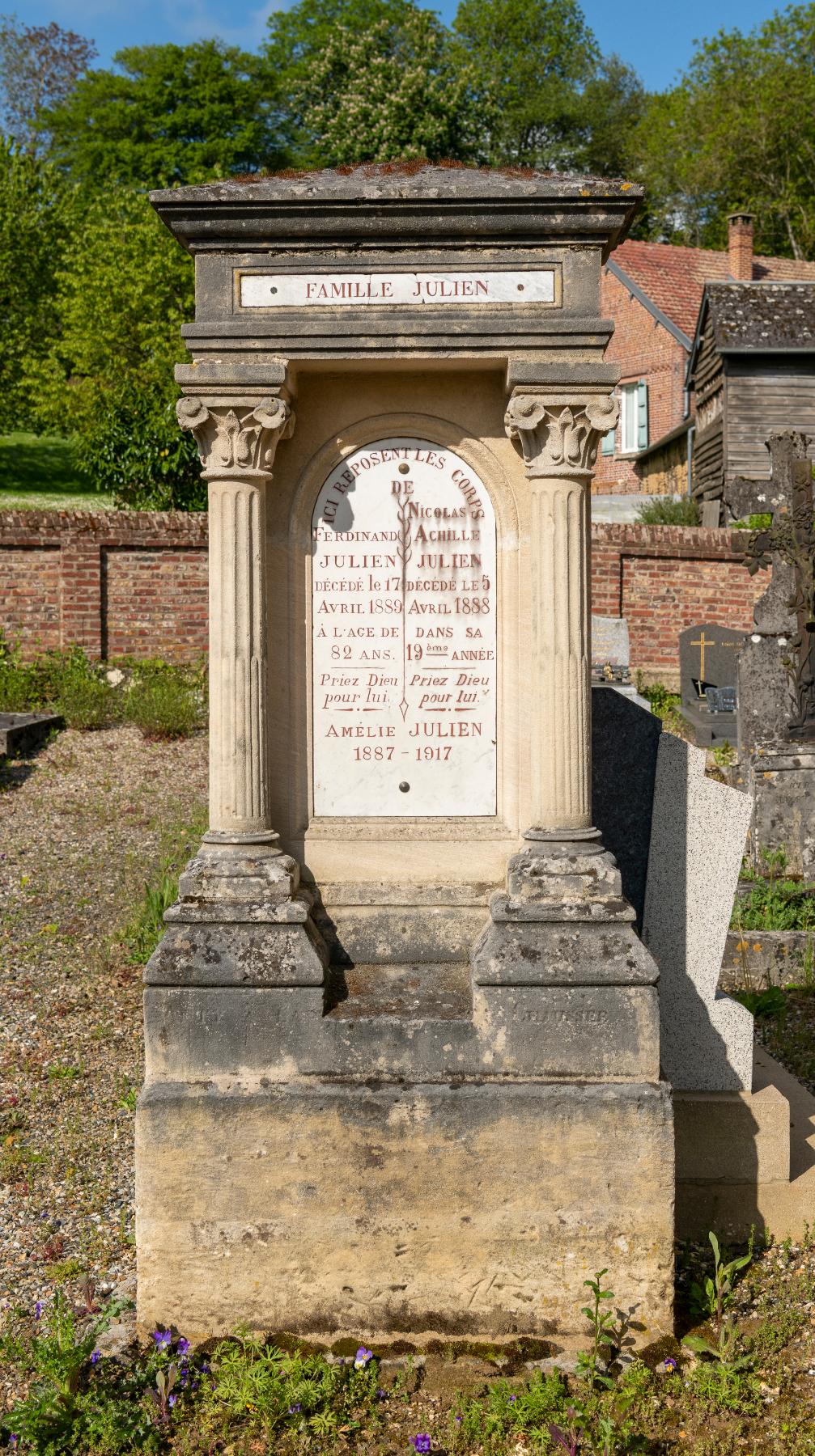 Ancien cimetière paroissial, aujourd'hui cimetière communal