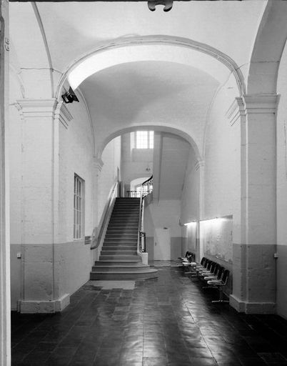 Ancien hôpital général de Valenciennes, dit hôpital du Hainaut, puis hospice et hôpital militaire (actuellement maison de retraite du Hainaut)