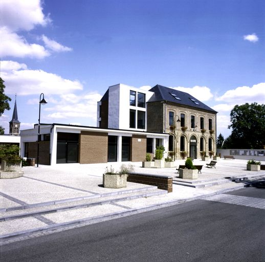 Mairie de Glisy et école ancienne primaire mixte