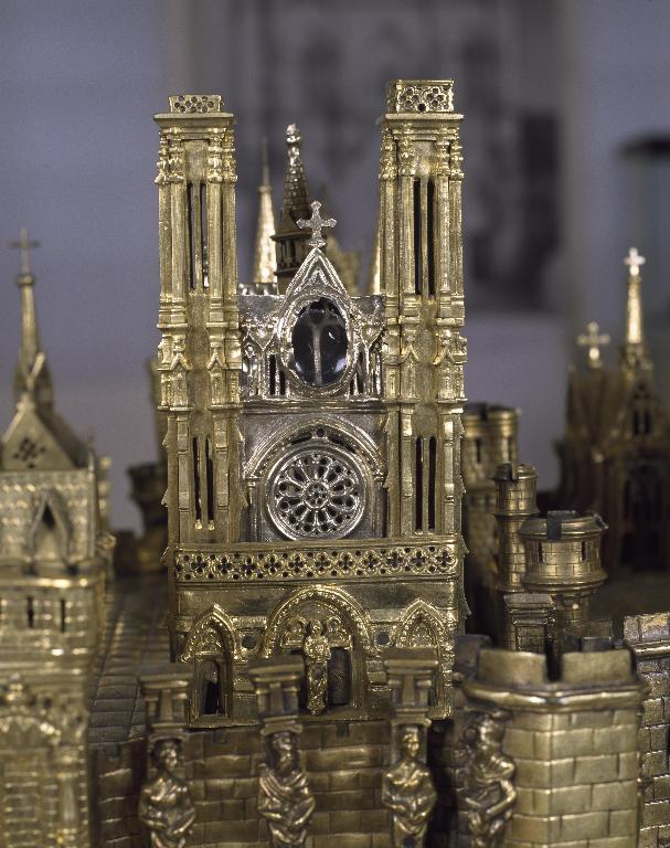Reliquaire : modèle réduit de la ville de Soissons, dit "plan-reliquaire de la ville de Soissons"