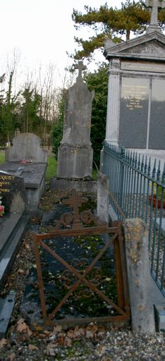 Tombeau (stèle funéraire) de la famille Croisille-Meurice