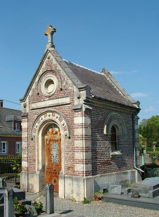 Église paroissiale Saint-Sulpice et cimetière de Ribeaucourt