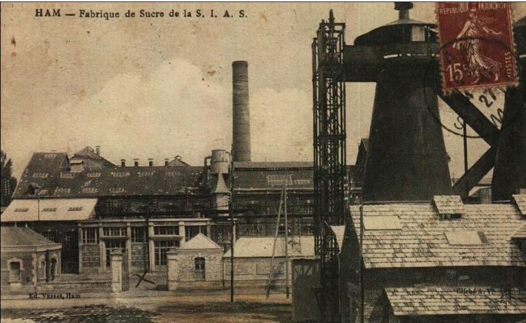 Ancienne sucrerie Bernot, puis Société Industrielle et Agricole de la Somme (SIAS), devenue usine de produits chimiques SICAC, puis Evonik-REXIM