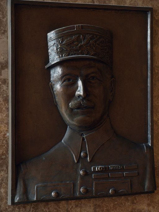 Plaque commémorative du général Frère