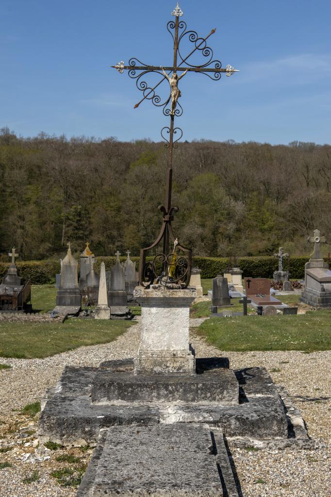 Cimetière communal de Doméliers