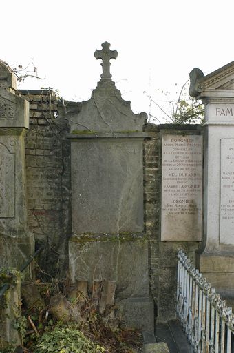 Tombeau (stèle funéraire) des familles Vincent et Dinouard