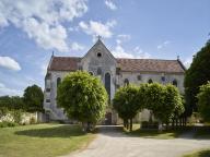Église abbatiale de bénédictines Saint-Jean-Baptiste et Notre-Dame puis église prieurale, actuellement église paroissiale