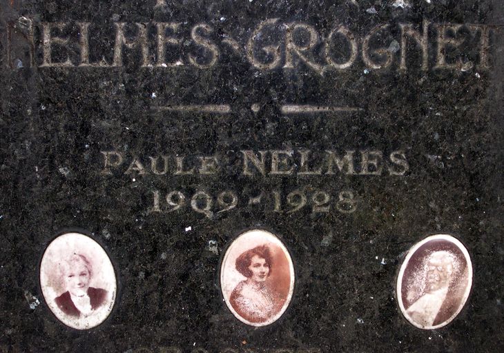 Tombeau de la famille Nelmès-Grognet