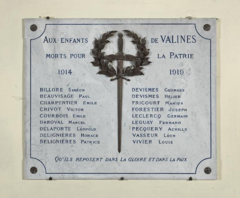 Le mobilier de l'église de la Nativité de la Vierge de Valines