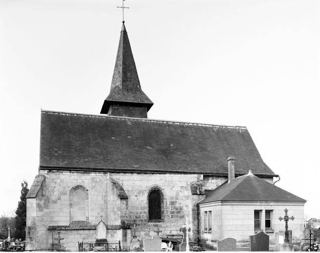 Église paroissiale et cimetière Saint-Lucien de Caisnes