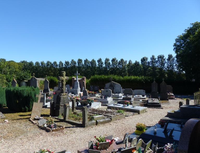 Le cimetière de Lahoussoye