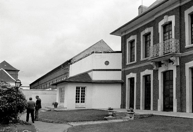 Usine de serrurerie Liévin Davergne Lesquibin, puis usine de construction métallique Piole, puis Piole Facom