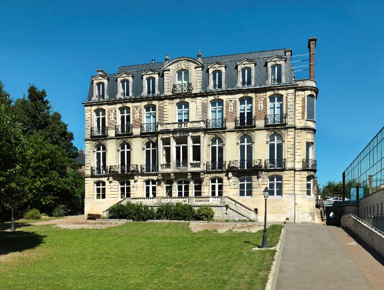 Ancienne demeure d'Alice Saint, dite Château blanc à Flixecourt