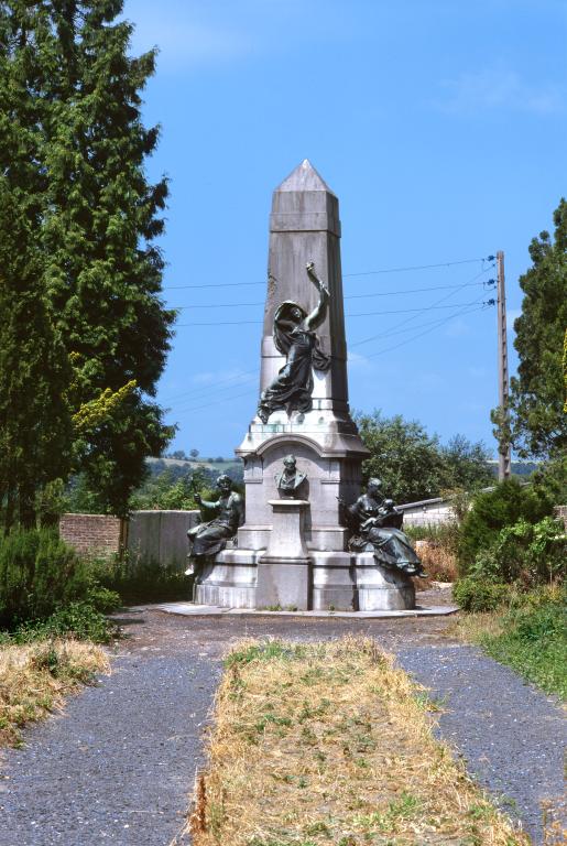 Tombeau (obélisque) de Jean-Baptiste André Godin