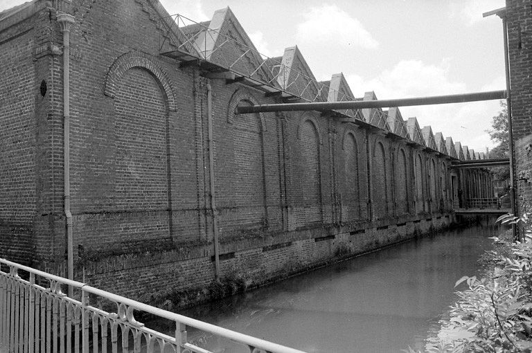 Ancien moulin puis filature Marest, Marest et Cie, Eugène Cosserat, Cosserat fils et Cie, devenue usine d'articles en caoutchouc Pirelli France Latex