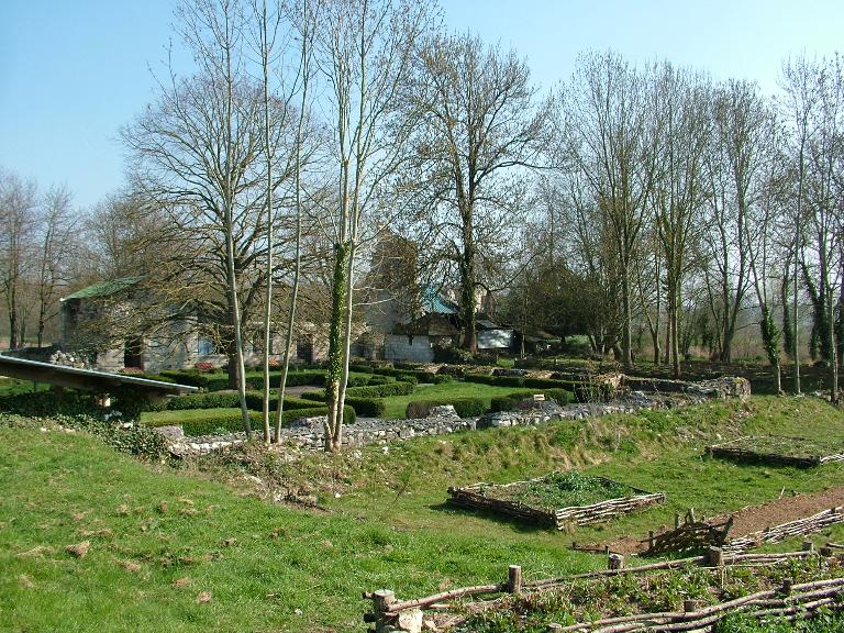 Ancien prieuré fontevriste Notre-Dame et Saint-Jean-l'Évangéliste, puis ferme de Moreaucourt