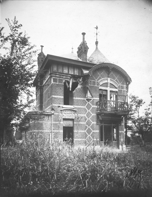 Ancienne villa Mon plaisir, puis cité ouvrière dite Montplaisir, à Saint-Quentin