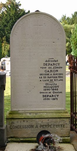 Tombeau (stèle funéraire) de la famille Deparcy-Boullanger