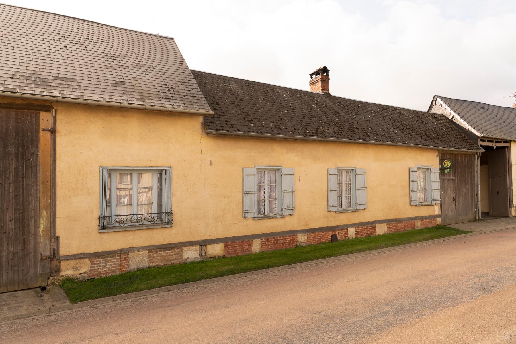 L'habitat de la commune d'Oursel-Maison