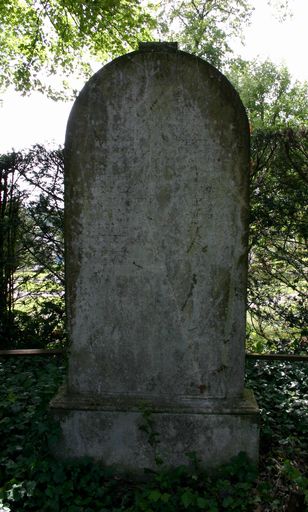 Tombeau (stèle funéraire) de la famille Petit-Labbé