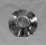 Objet du culte protestant (plateau pour alliance)