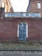 Ancienne entrée de la gendarmerie, rue Maurice-Devillers.
