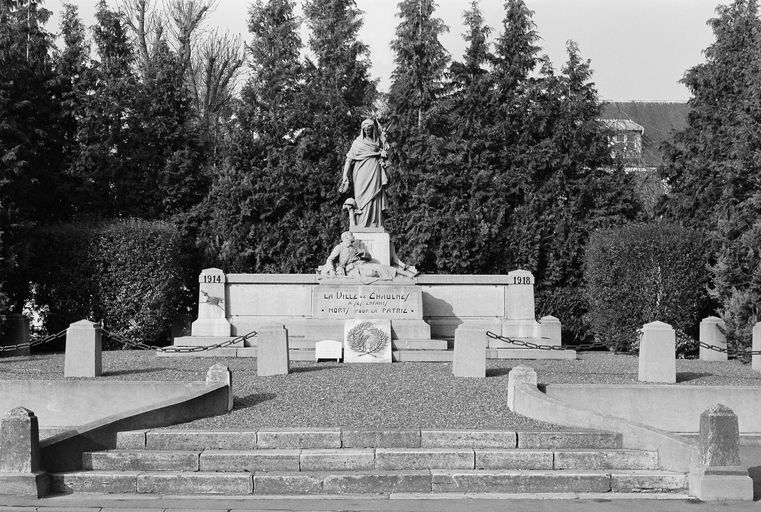 Monument aux morts de Chaulnes