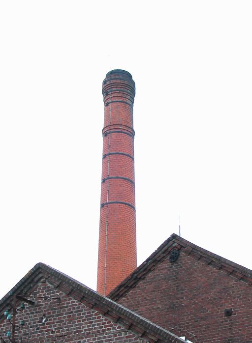Ancienne sucrerie de betteraves Massignon et Dufour, devenue usine de matériel agricole Robart, puis scierie Petit