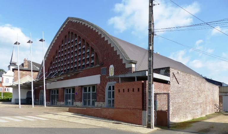 Marché couvert et salle des fêtes de Villers-Bretonneux