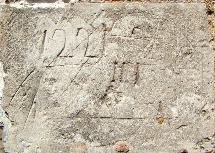 Église paroissiale Saint-Ferréol et cimetière de Fransu