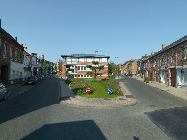 Ancienne école primaire de garçons et mairie d'Escarbotin (actuelle mairie de Friville-Escarbotin-Belloy)