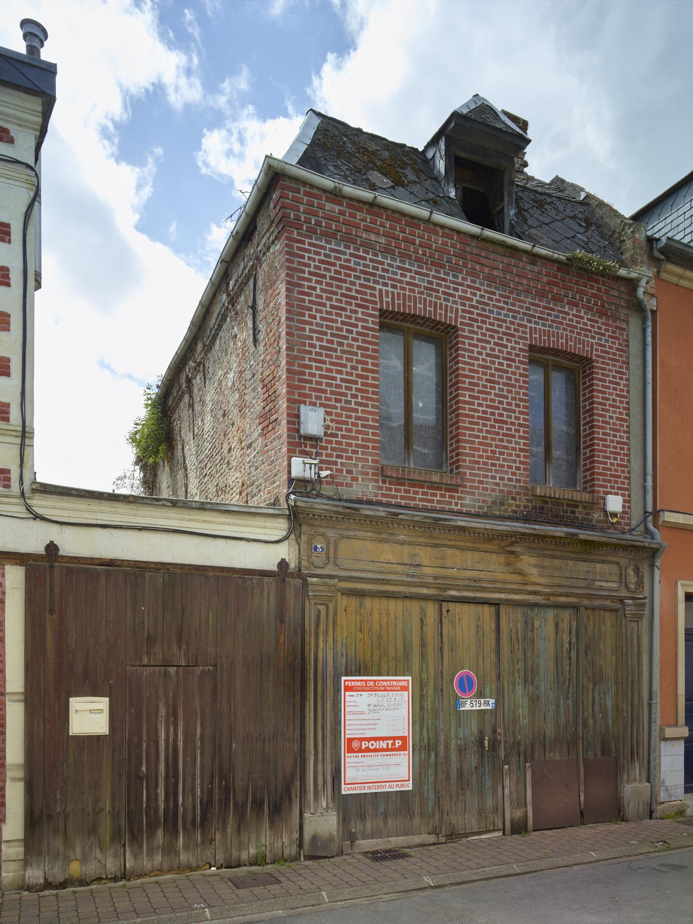 Entrepôt de débitant de boisson : façade sur rue - 3, rue de Strasbourg.