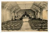 Villers-Bretonneux. Intérieur de l'église provisoire. Carte postale, vers 1920 (Coll. Part. Drillancourt).