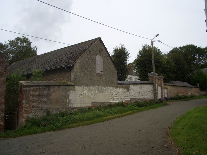 Ancienne ferme (ancien château) à Port-le-Grand