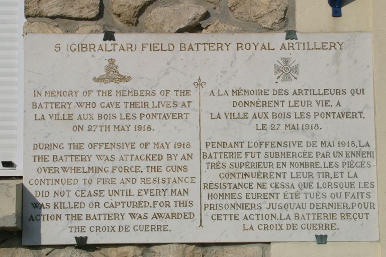 Monument aux morts de La Ville-aux-Bois-lès-Pontavert