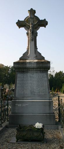 Tombeau des familles Tranel et Vitoux