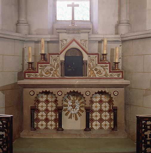 Autel, retable : autel secondaire du Sacré-Cœur