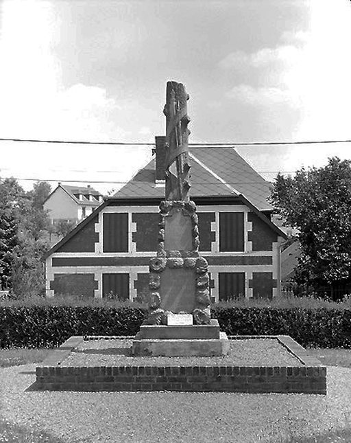 Monument aux morts de Leuze